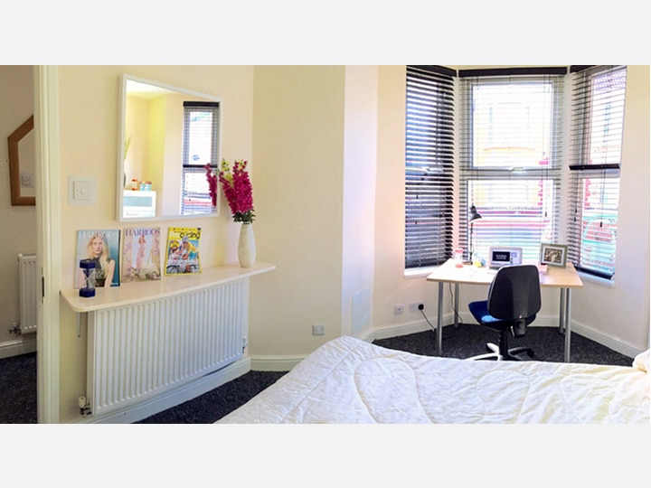 Student House 121 Empress Road Liverpool PM Properties