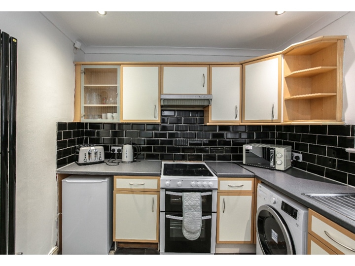 130 Albert Edward Road Main Image 54
