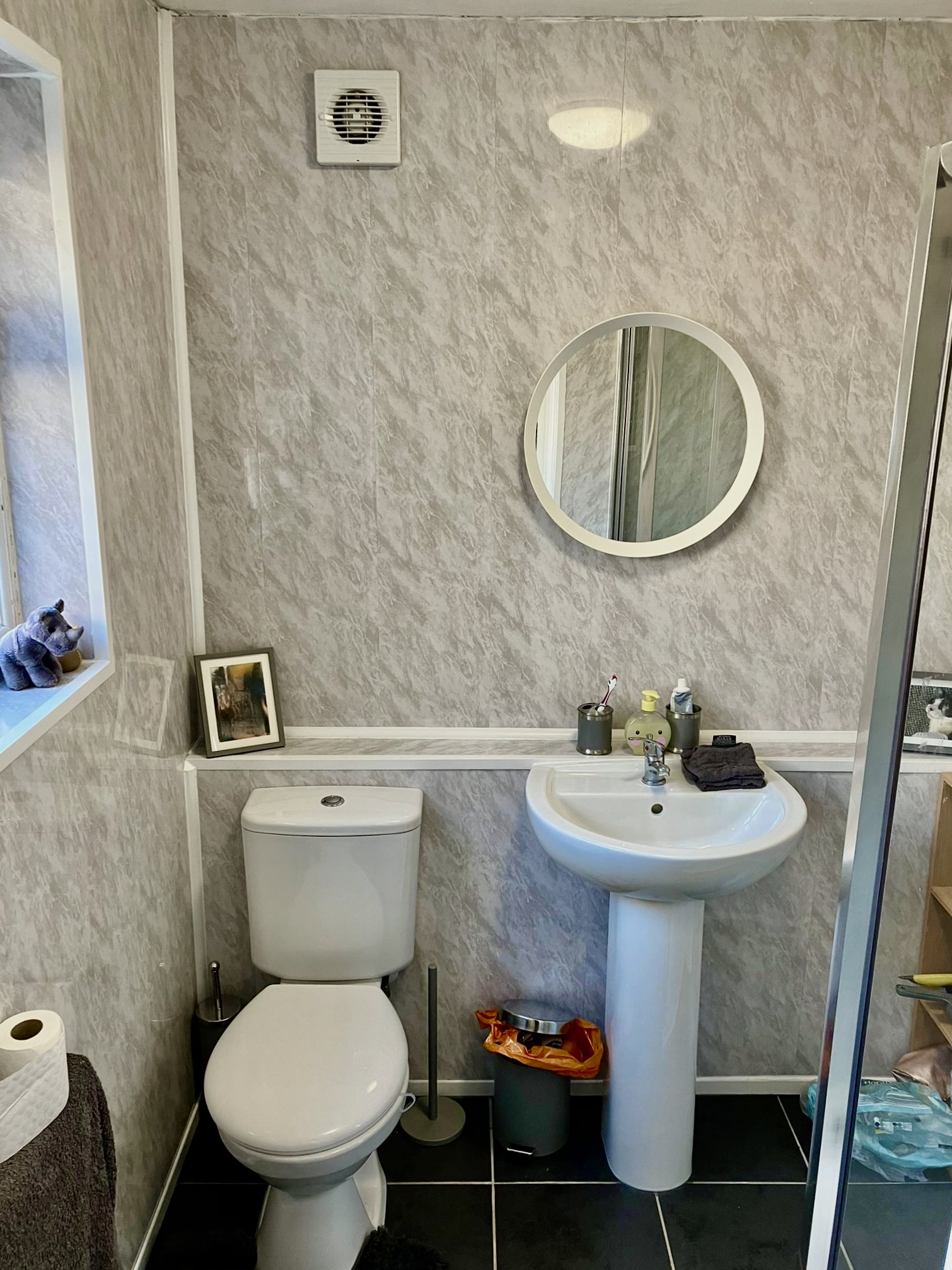 18ren Bedroom 3 Ensuite