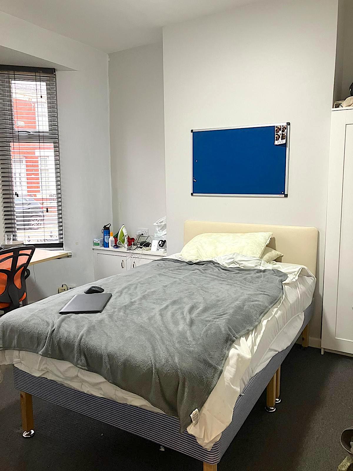 Bed 1.5