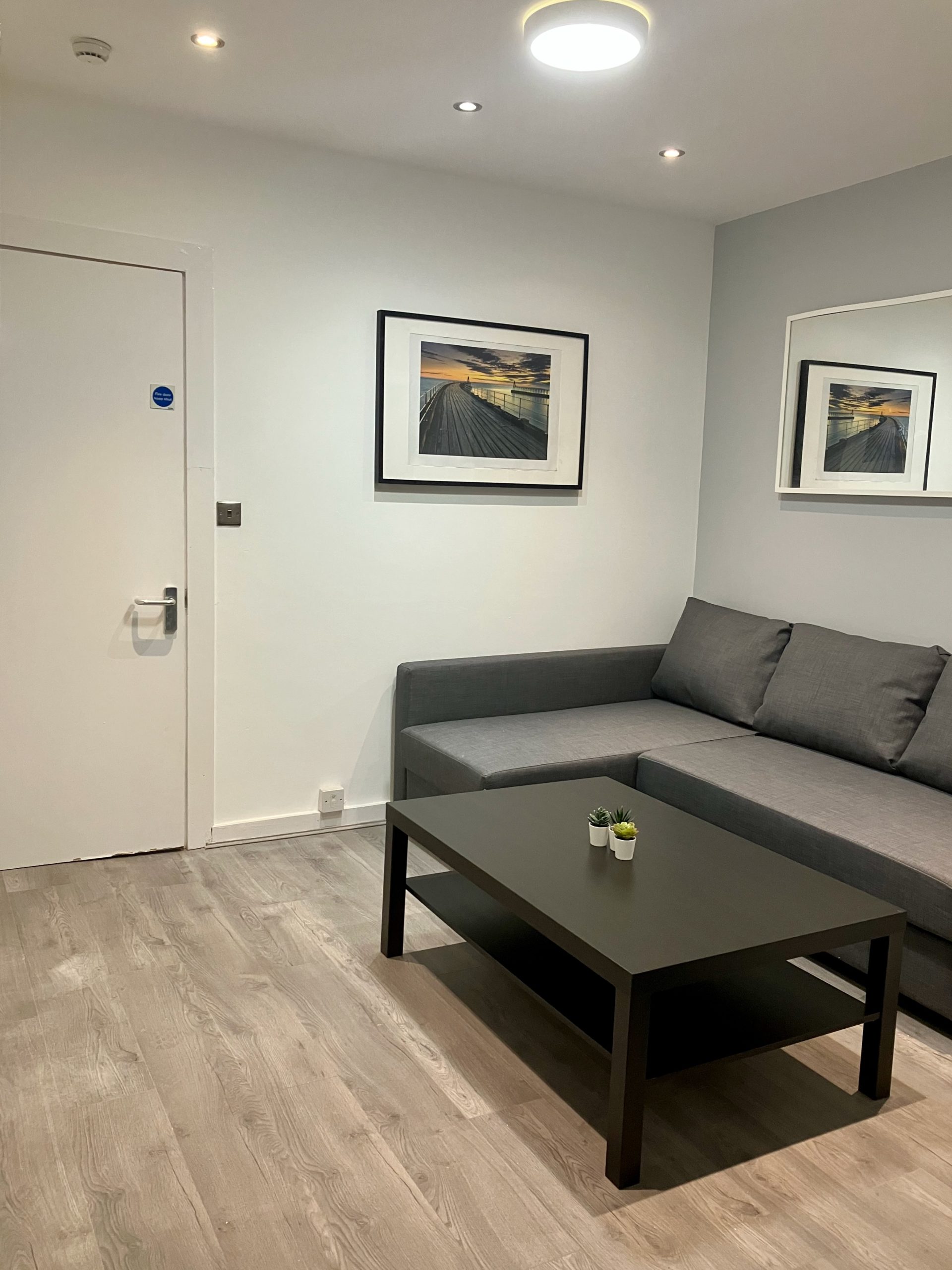 Lounge C