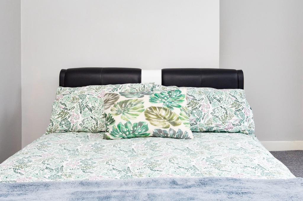Bedroom 1a