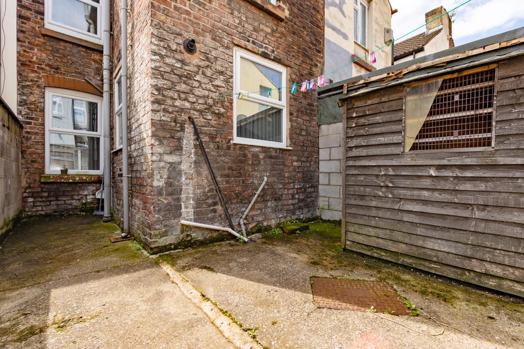 Yard 2